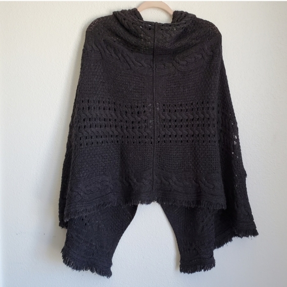FREE PEOPLE Free People Wool Blend Crochet Knit Sweater Cape Poncho Gray Medium - Picture 3 of 5